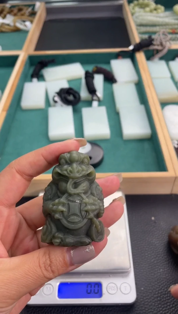 未镶嵌和田玉把件把件