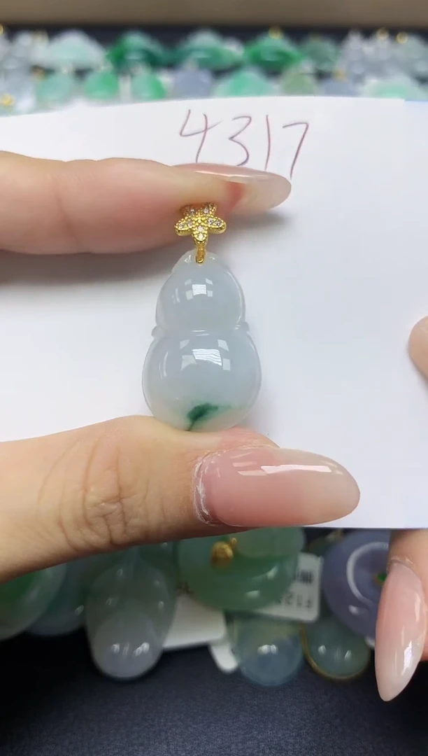 翡翠未镶嵌颈饰天然缅甸翡翠A货