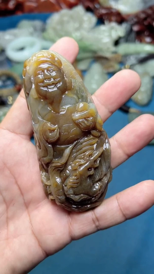 和田玉未镶嵌把件-