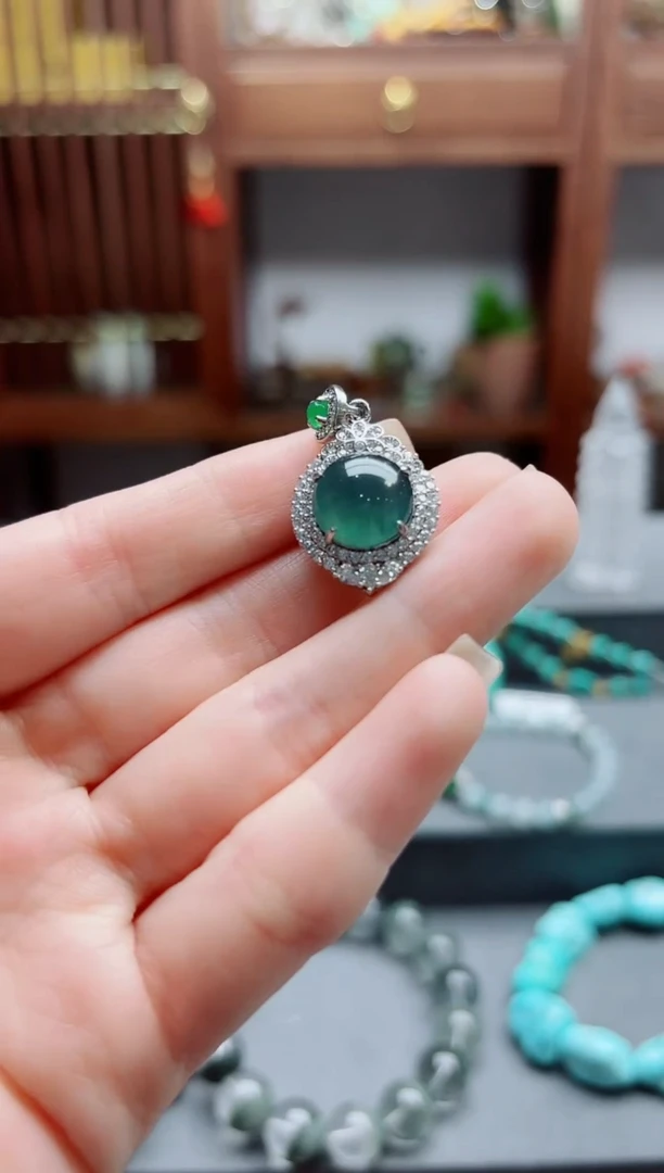 翡翠银S925镶嵌颈饰s925银翡翠蛋面吊坠YD赠链