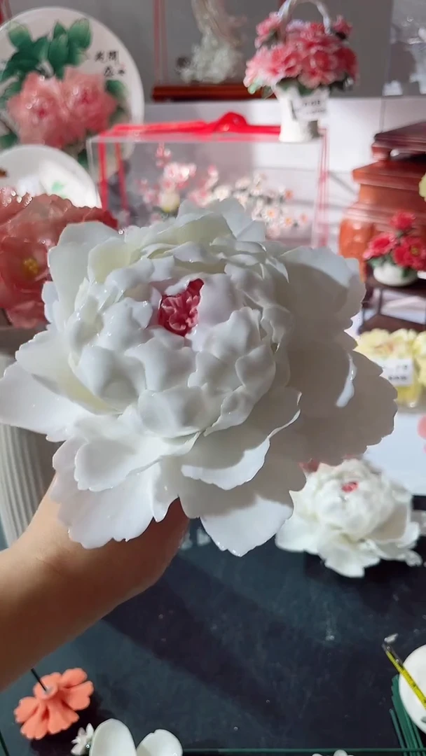 摆件陶瓷手工捏花