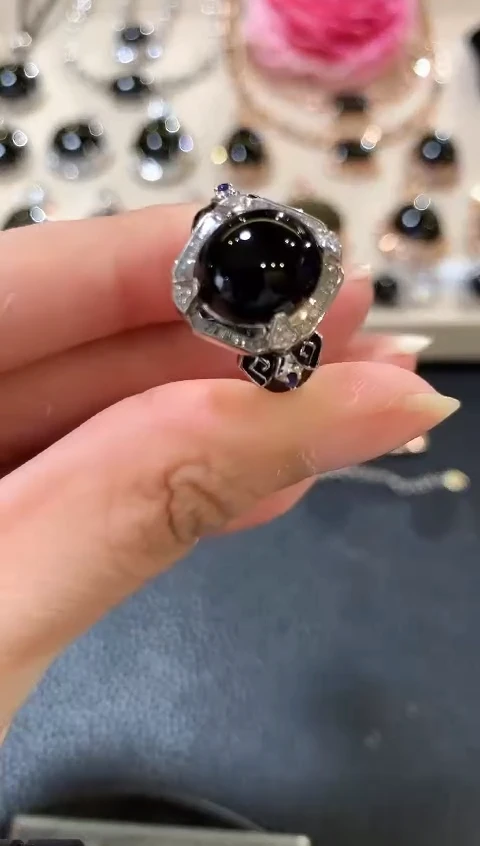 18K金镶嵌戒指翡翠m58