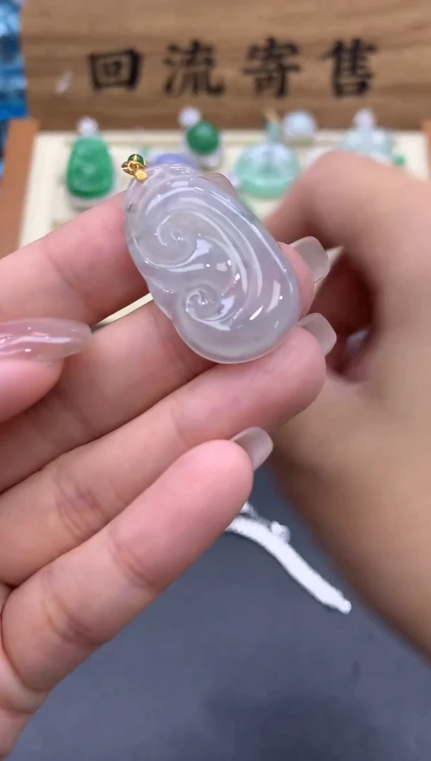 【闪购商品】翡翠颈饰18K金镶嵌286耳