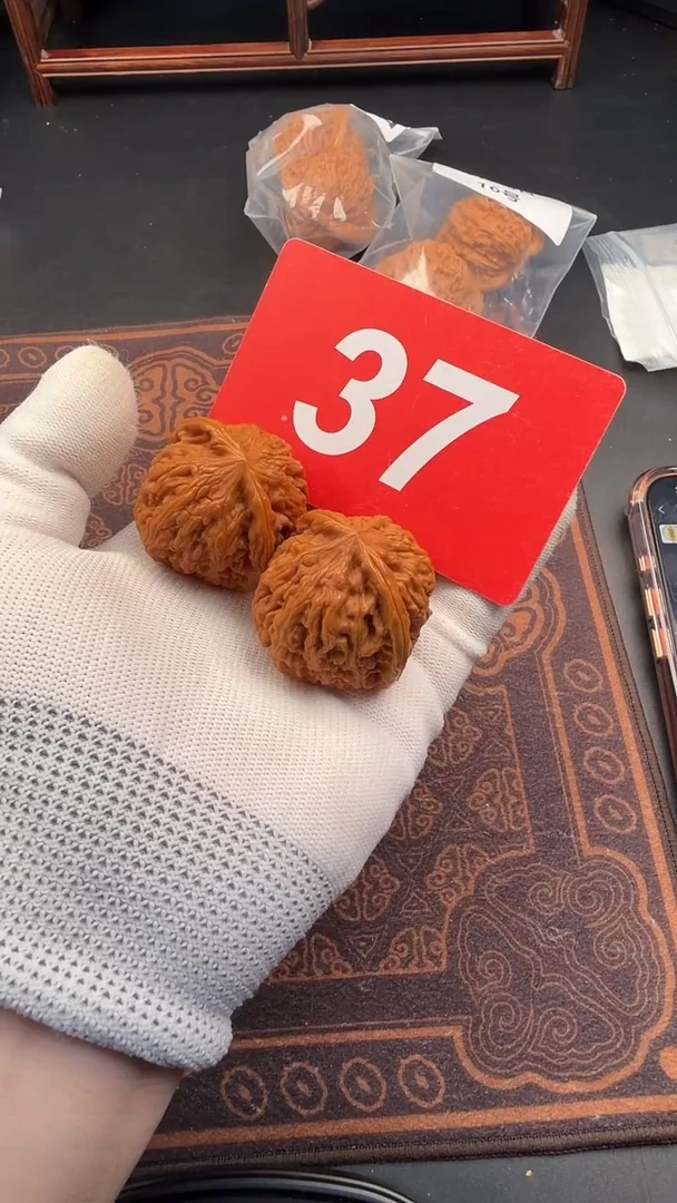 把件文玩核桃39原树蛮王