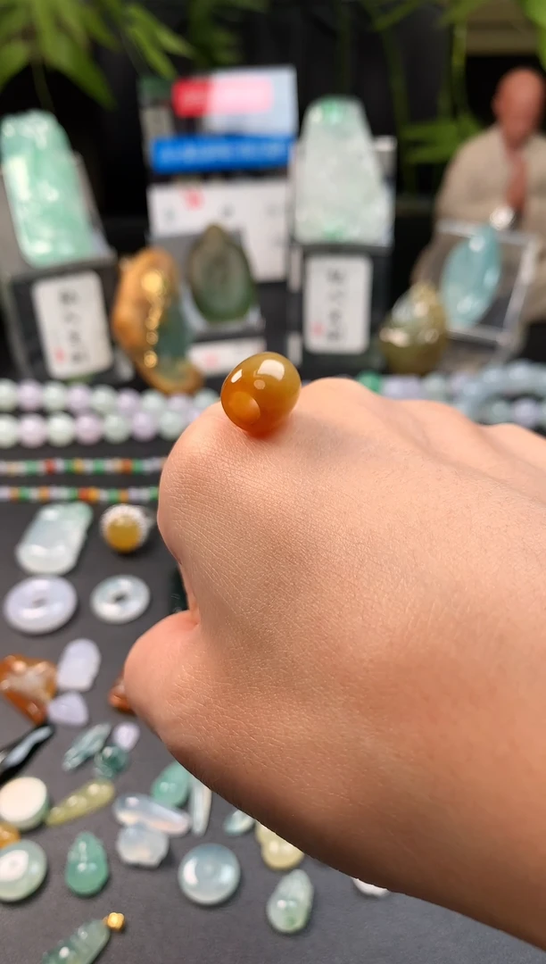 翡翠未镶嵌吊坠(不含链)天然缅甸A货翡翠吊坠