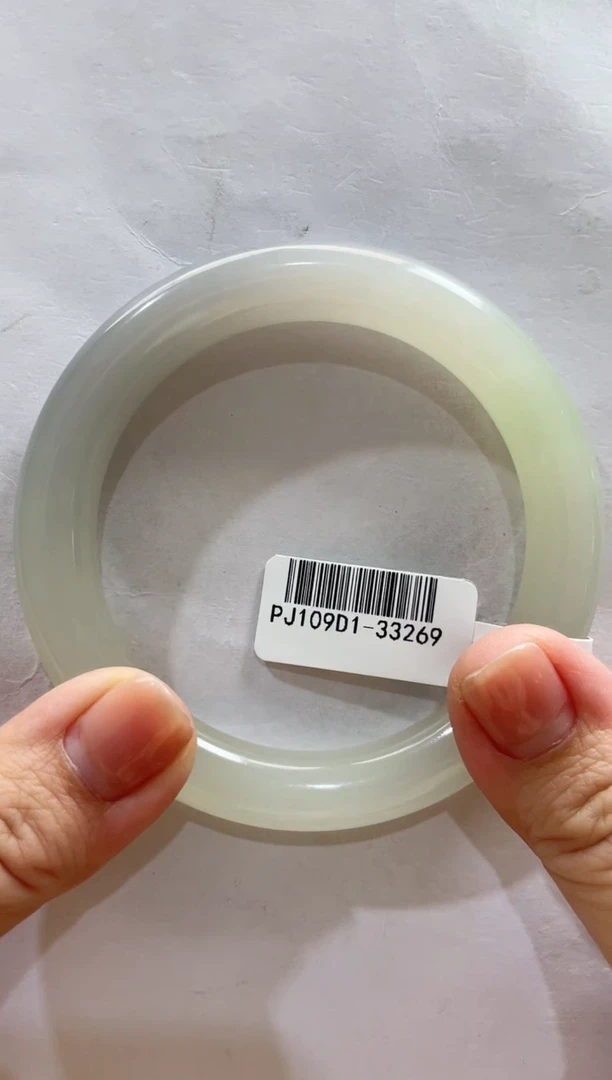 【闪购商品】和田玉手镯未镶嵌59+