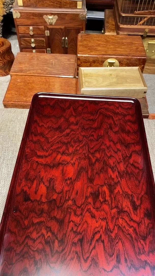 【闪购商品】红酸枝木类木艺茶盘一个