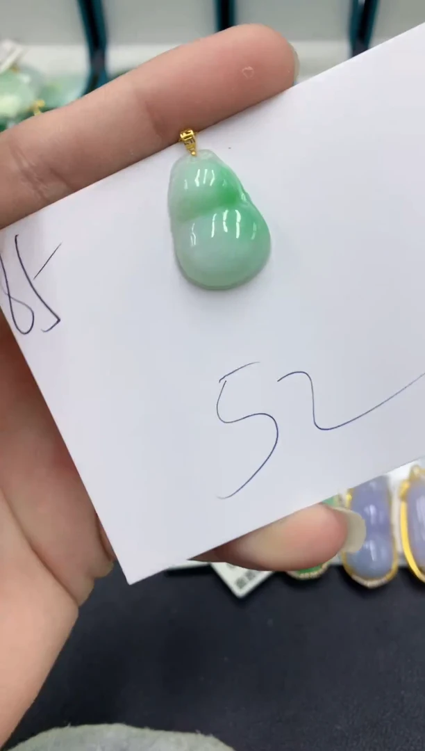 【闪购商品】翡翠颈饰18K金镶嵌翡翠