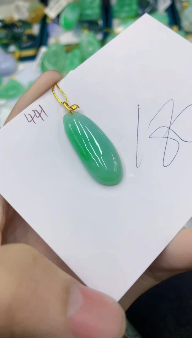 颈饰18K金镶嵌翡翠11111111111111