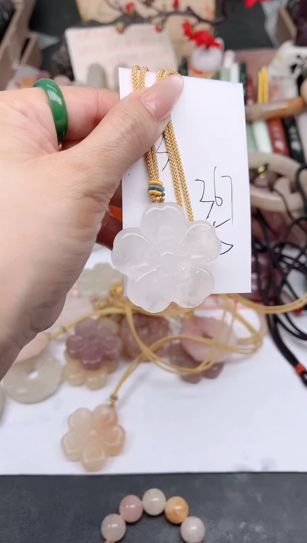 未镶嵌手镯石英质玉367