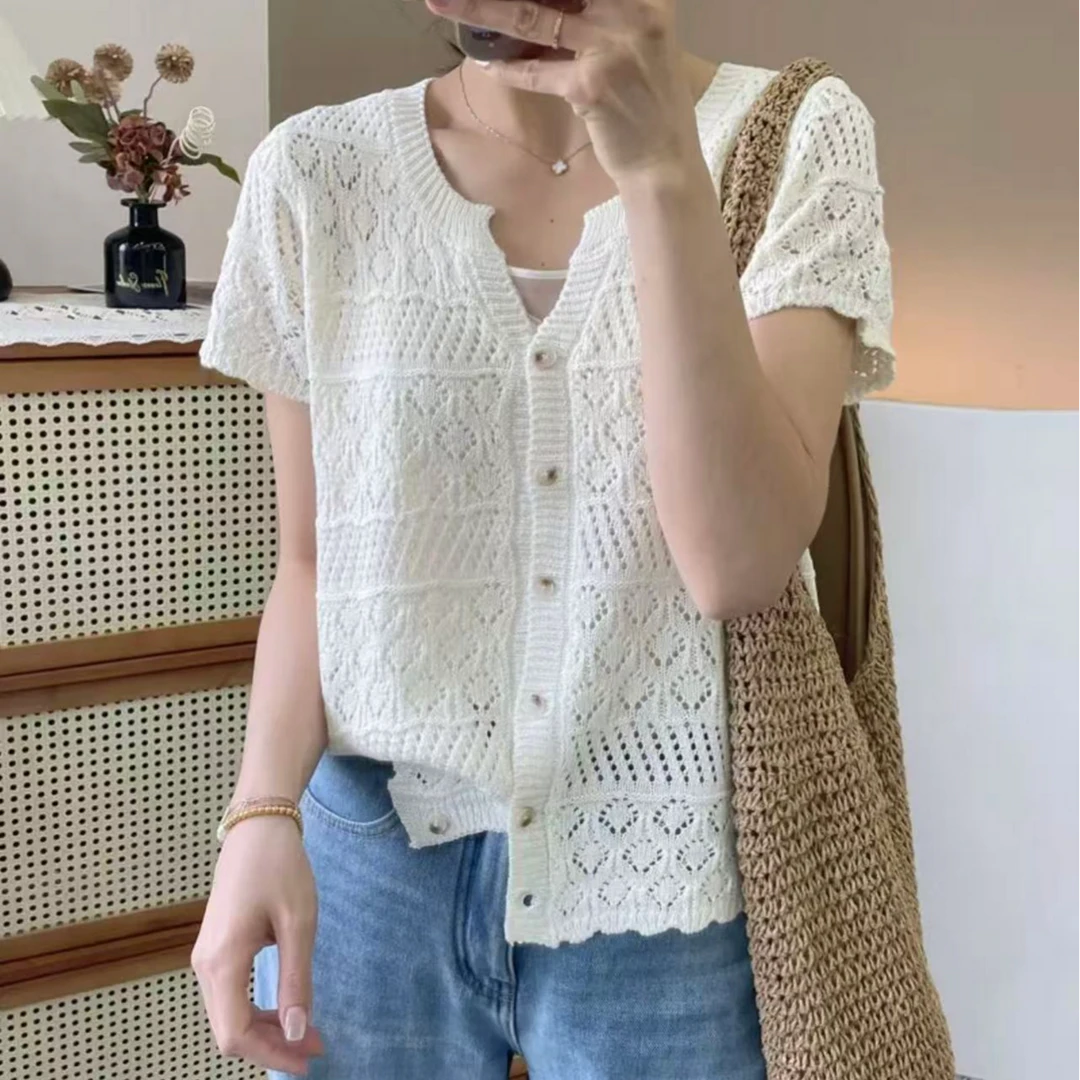 设计感镂空钩花V领短袖针织开衫小香风宽松慵懒风显瘦针织开衫女