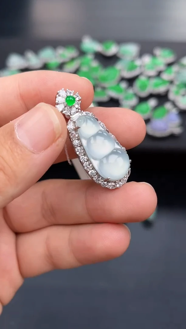 翡翠银S925镶嵌吊坠(不含链)多人