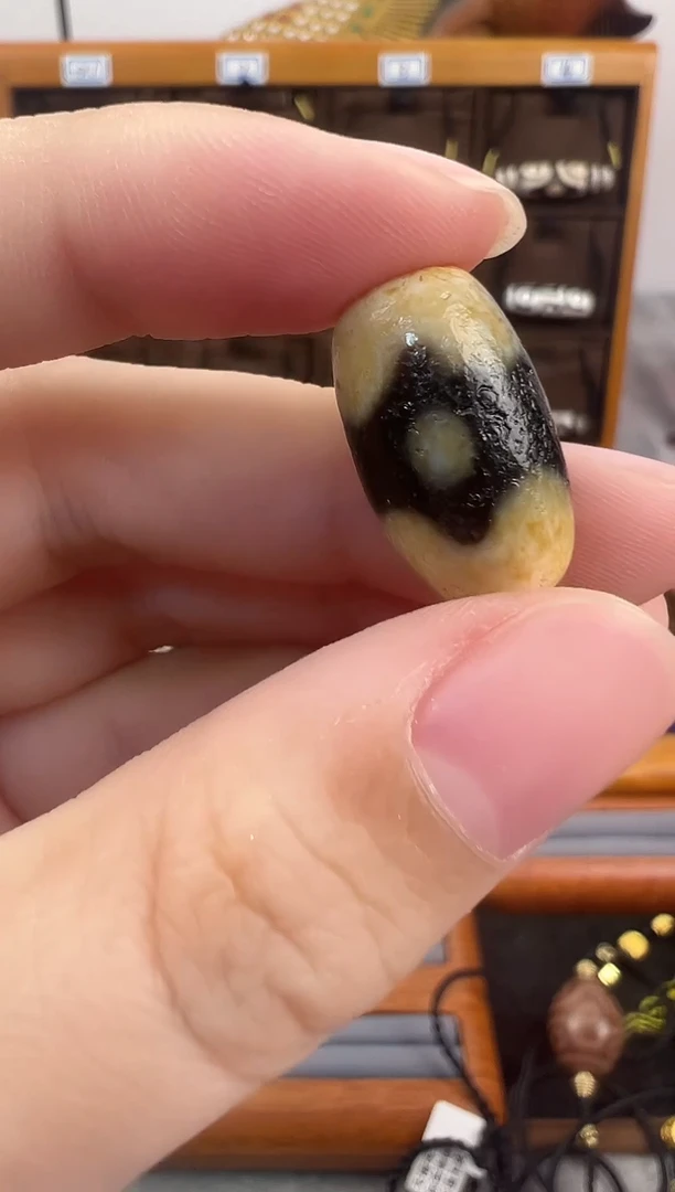 玛瑙/玉髓（覆膜）颈饰未镶嵌158.（微瑕随机发货）