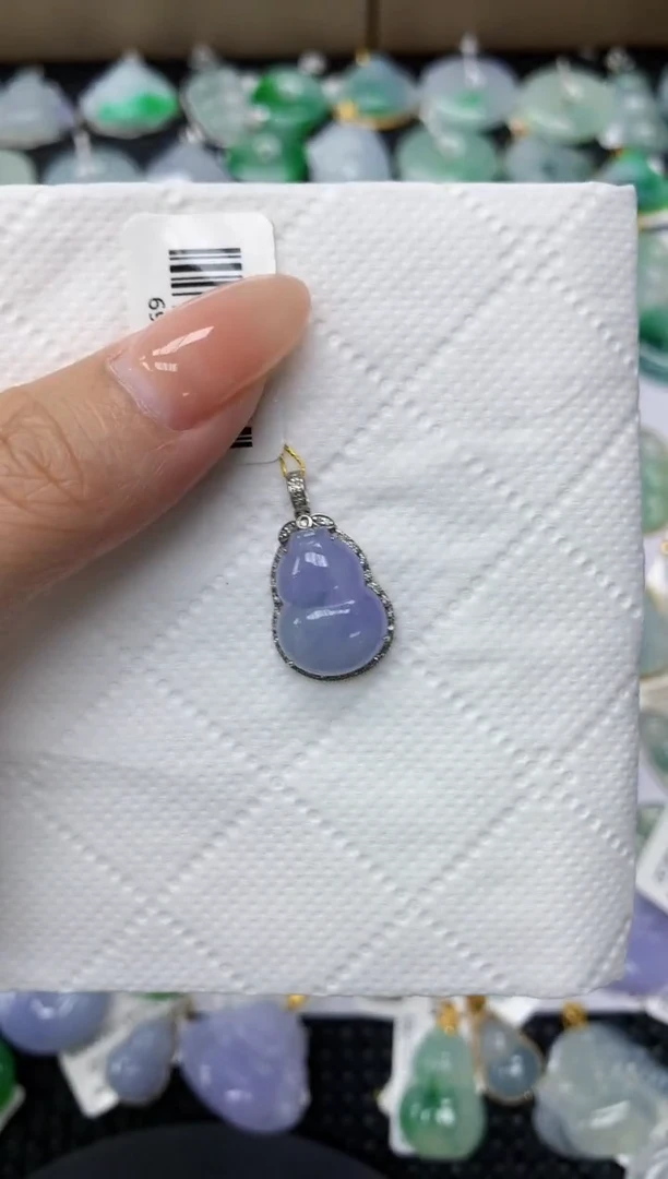 颈饰18K金镶嵌翡翠11111111111