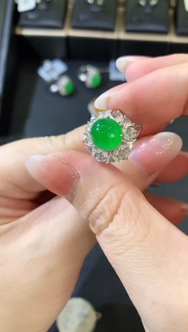 翡翠戒指18K金镶嵌C85 翡翠