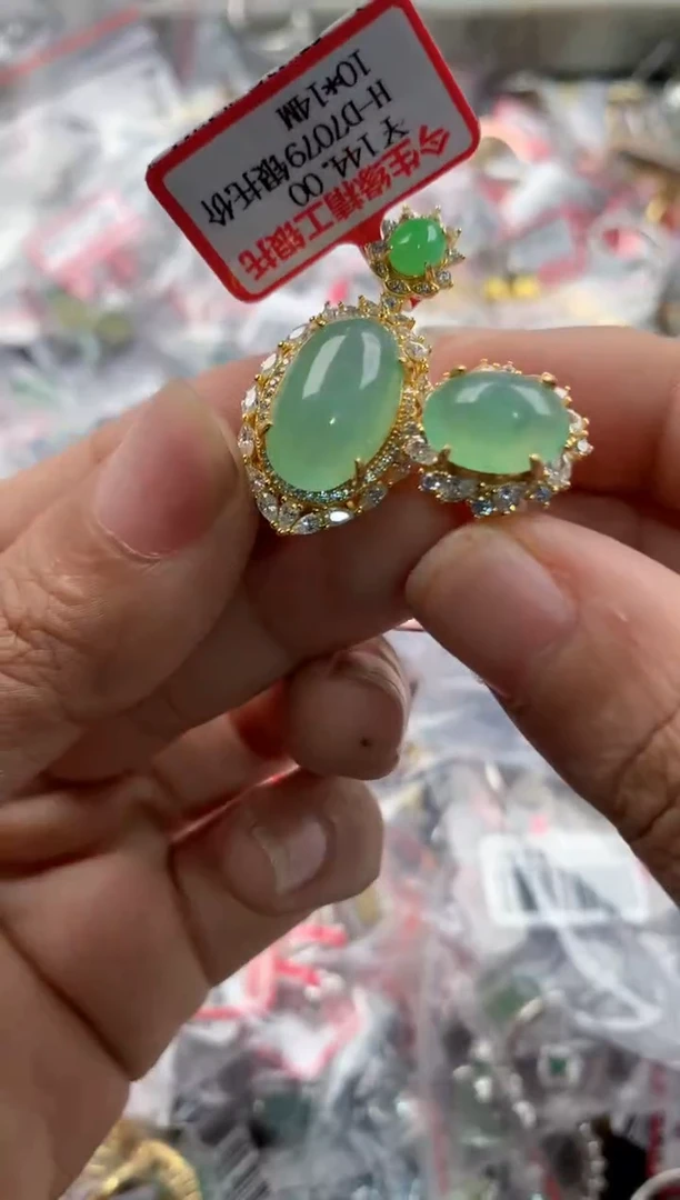 银S925镶嵌戒指翡翠99 9             1