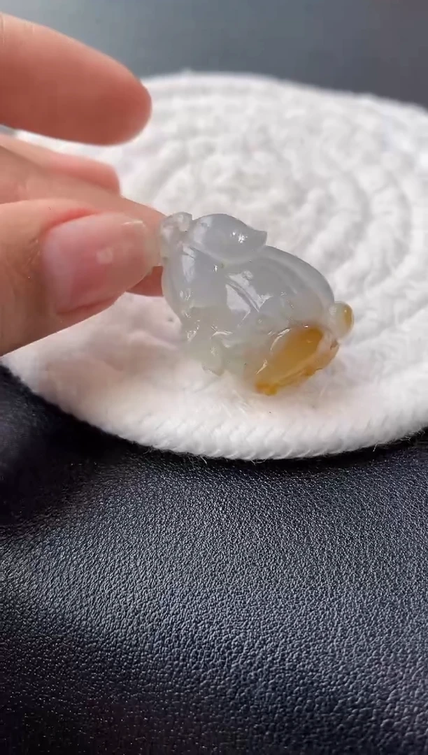 未镶嵌定制翡翠黄翡莲蓬灵芝如意吊坠