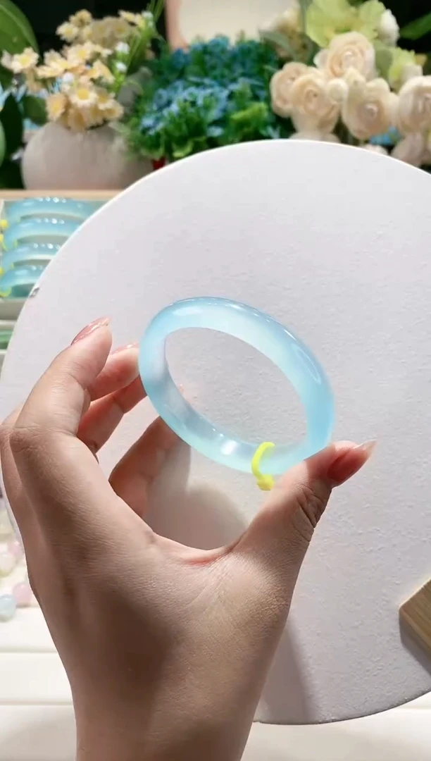 玛瑙/玉髓手镯未镶嵌80-55