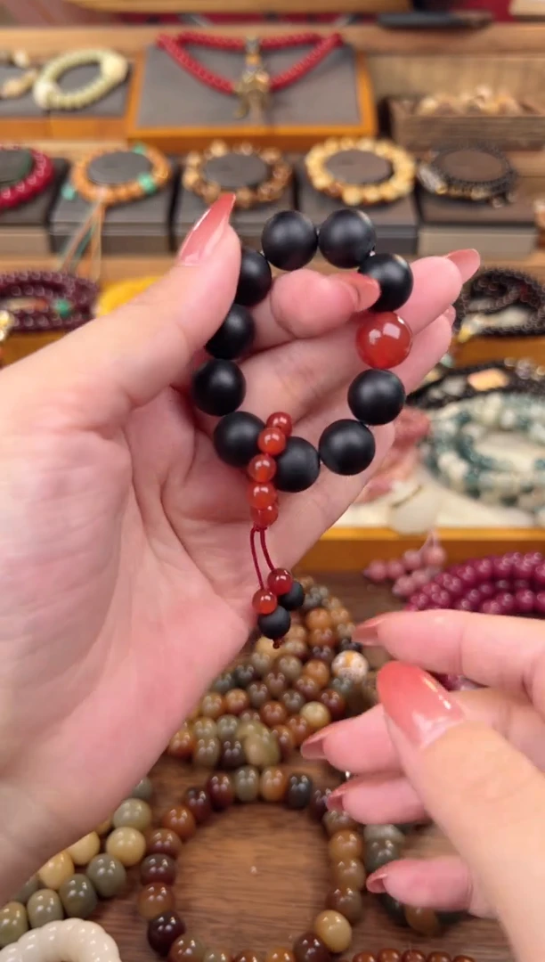 【闪购商品】植物珀手链未镶嵌红莲珀珀小手捻