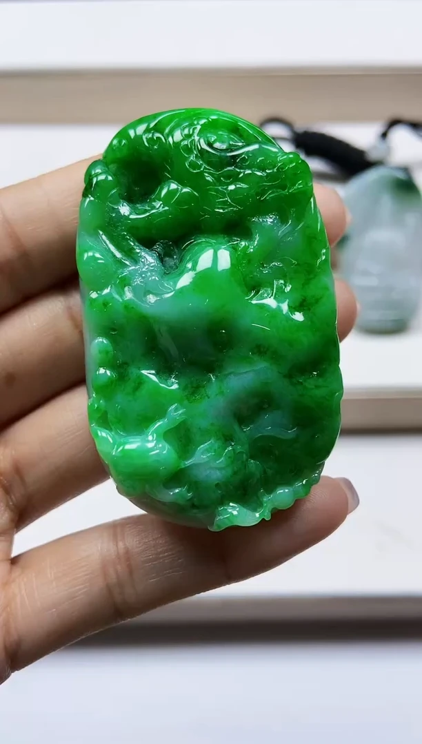 颈饰未镶嵌翡翠翡翠A货