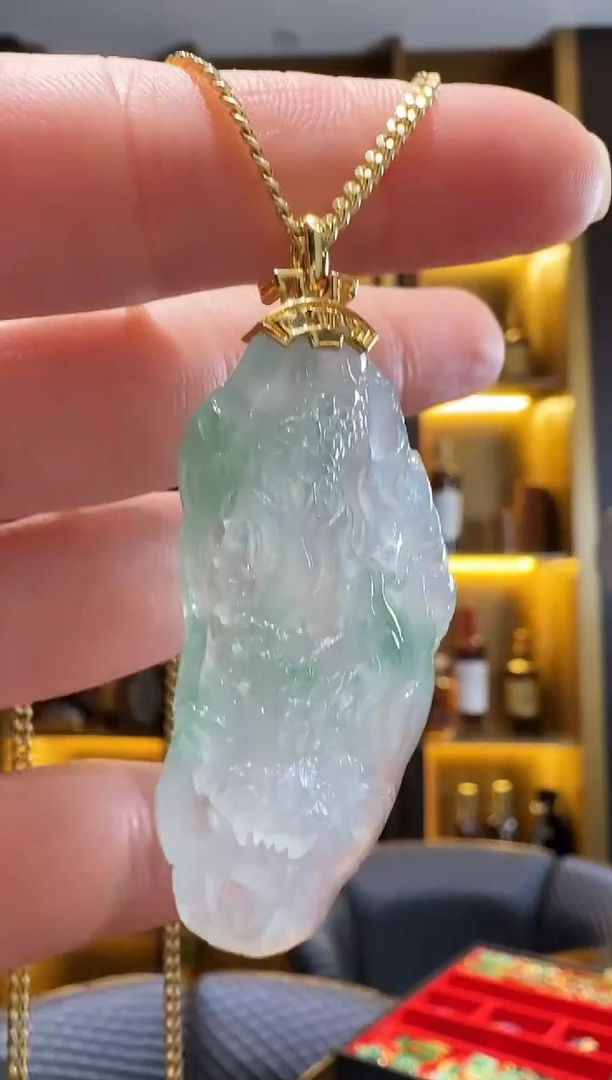 吊坠(不含链)18K金镶嵌翡翠吊坠