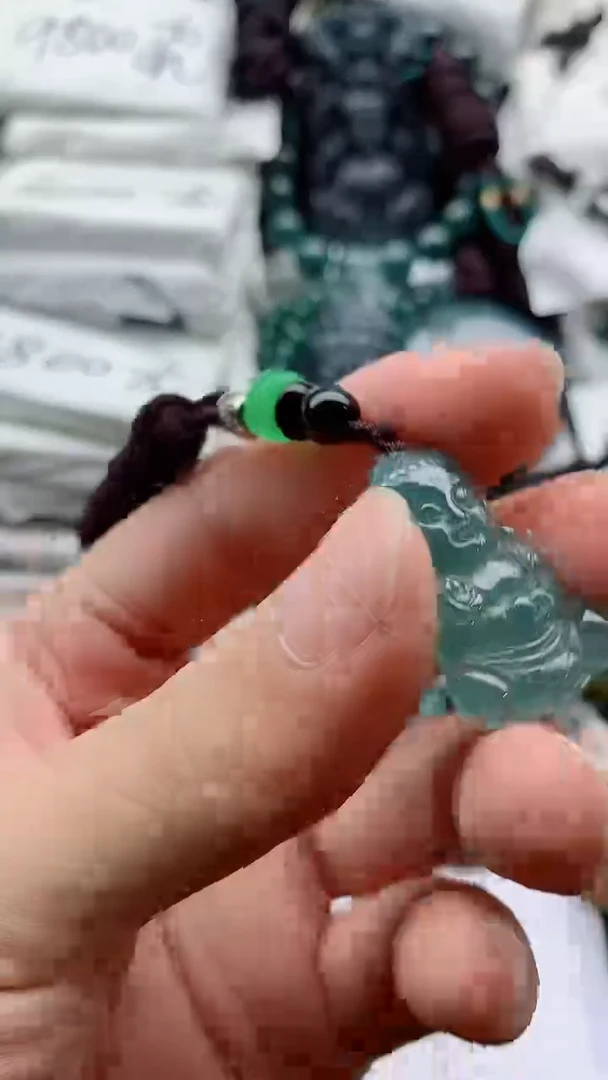 翡翠未镶嵌颈饰88888888888888