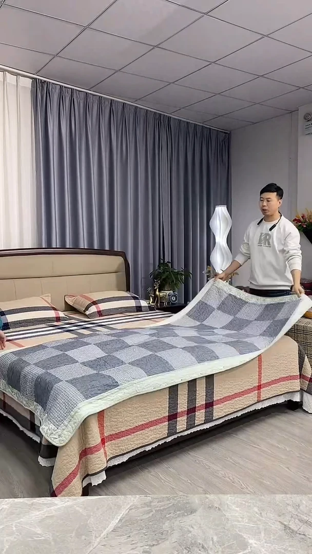 棉福利床盖微瑕拼接1*210