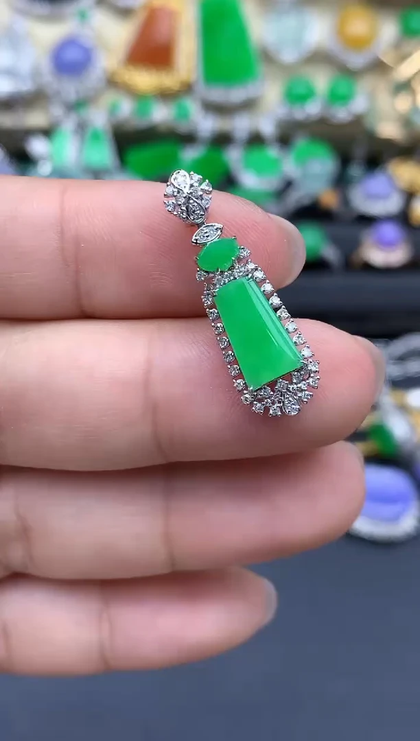 翡翠18K金镶嵌颈饰397-春日珠宝