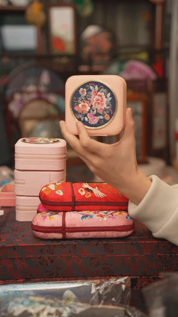 扇子首饰盒 绣花双面非遗