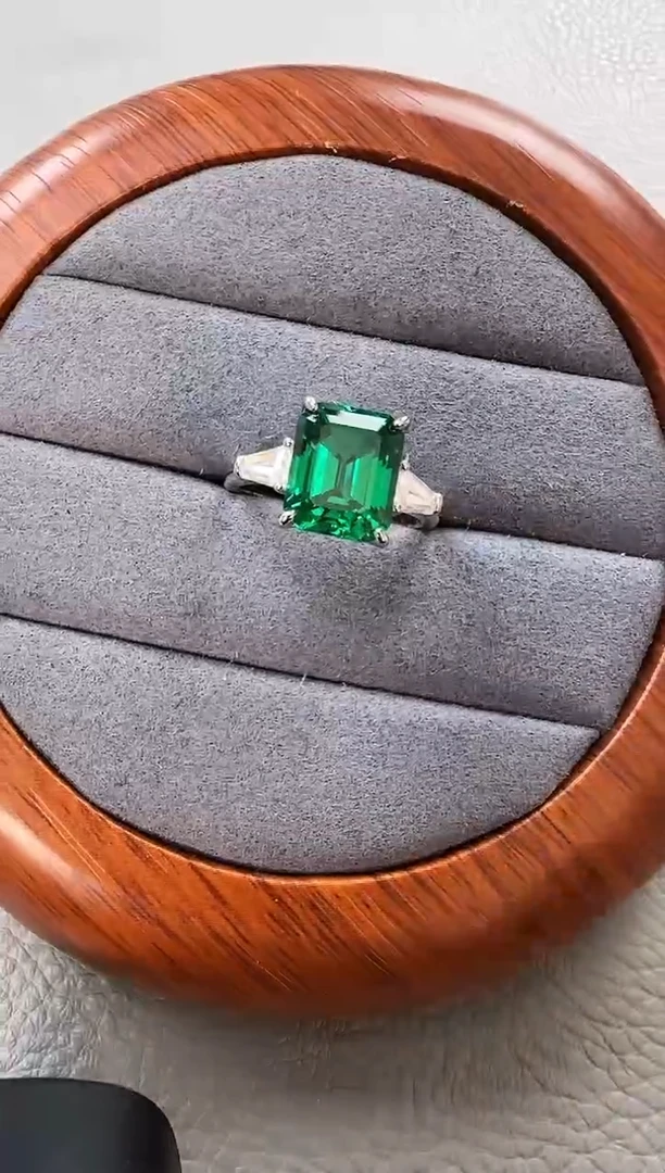 主播定制链接 绿色戒指5ct 定制圈口