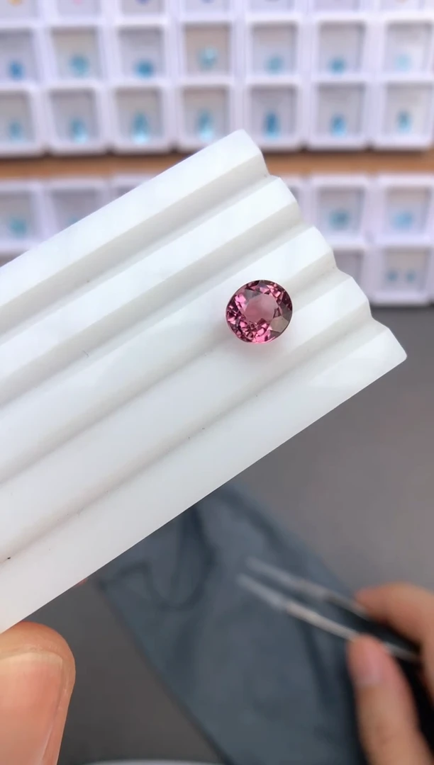 未镶嵌裸石定制碧玺1.8ct 06061