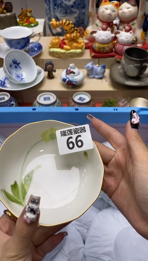 瓷片我****r隆莲瓷器欢迎大家