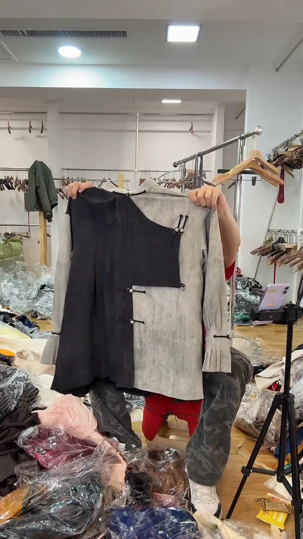 外套  110斤以里  M