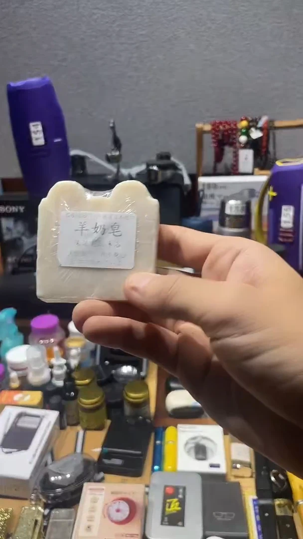 瓷片闪购商品 如图所示