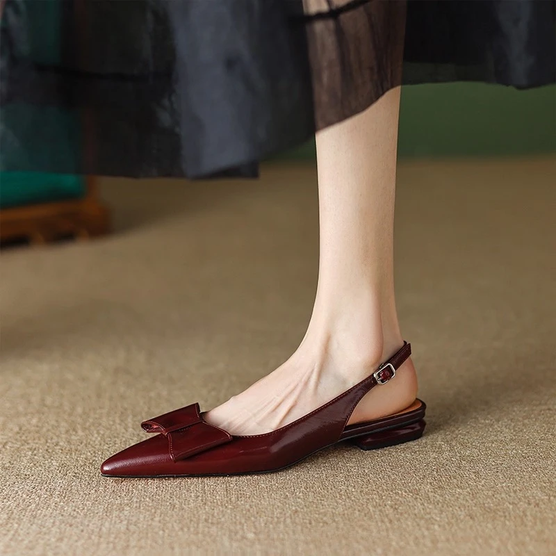 断码清仓真皮法式法式包头镂空凉鞋女气质粗跟时装凉鞋低跟蝴蝶结