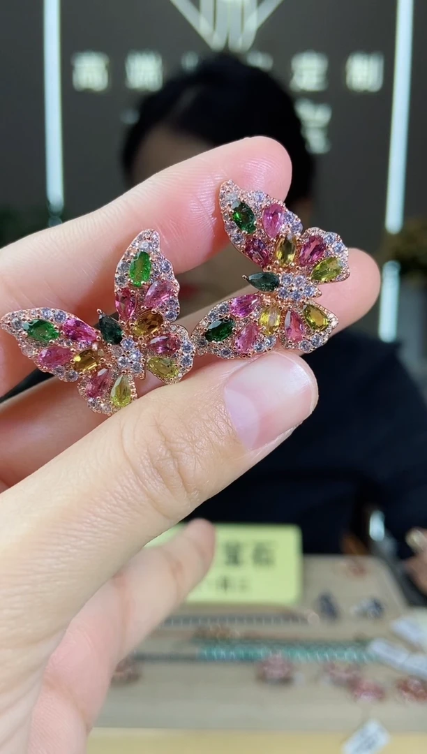 【闪购商品】碧玺耳饰银S925镶嵌耳饰