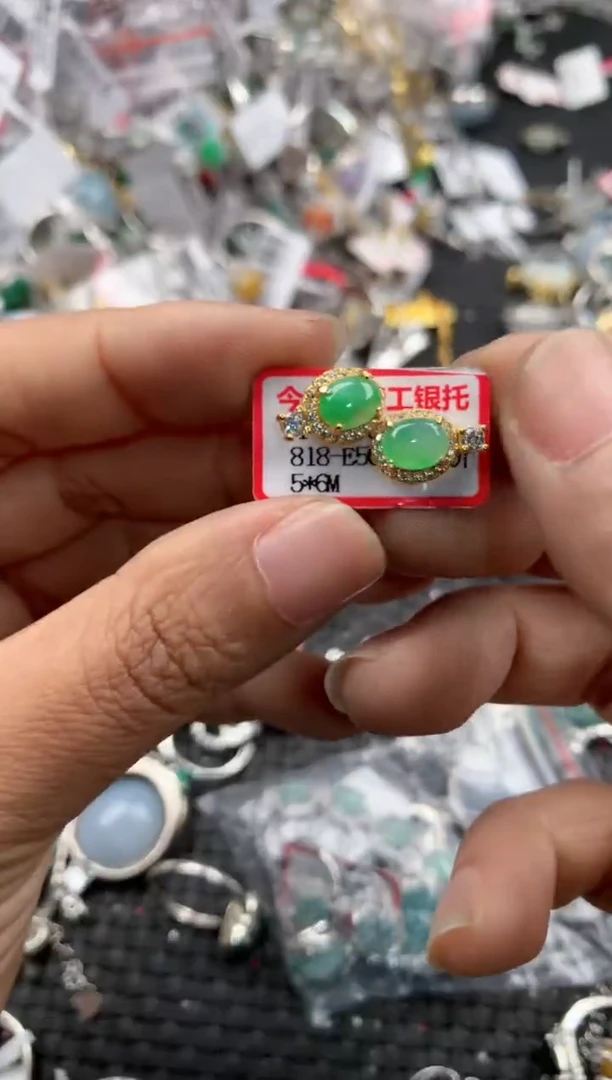银S925镶嵌戒指翡翠11              9