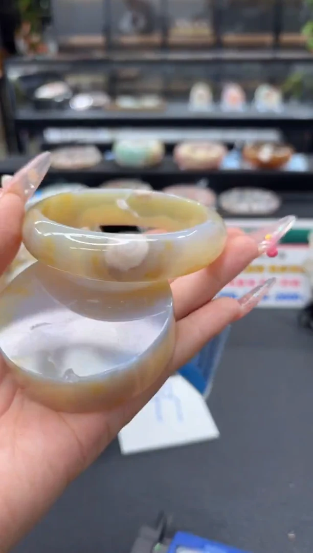 未镶嵌手镯石英质玉192(64圈赠送镯心)