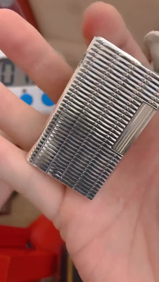 黑**雪中古打火机闪购链接