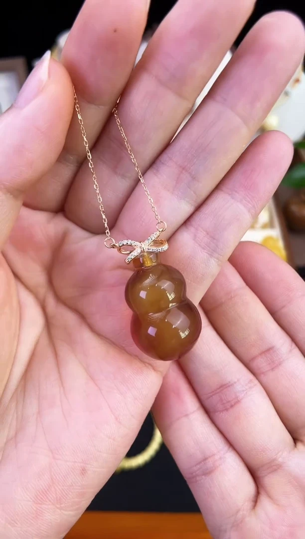 琥珀未镶嵌珠宝奇石柒月