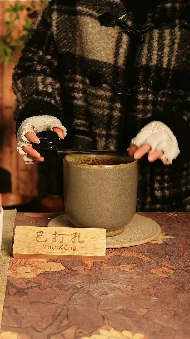 陶瓷22-464高度16口径14已打孔误差2微瑕