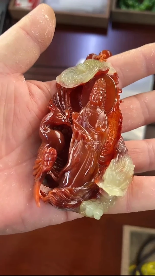 未镶嵌蛇纹石玉吊坠吊坠