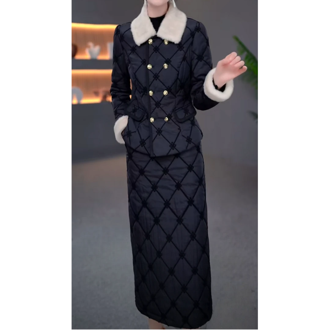 丹贝芬DBF-24B806AL 新款小香风气质轻奢夹棉加厚中长款连衣裙