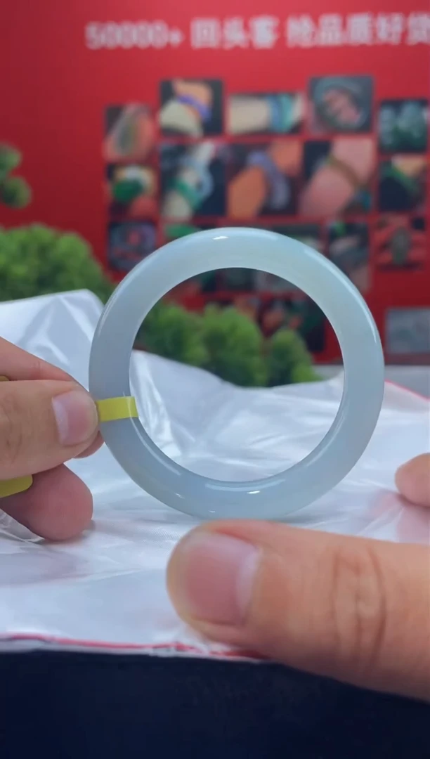 翡翠手镯未镶嵌手镯15