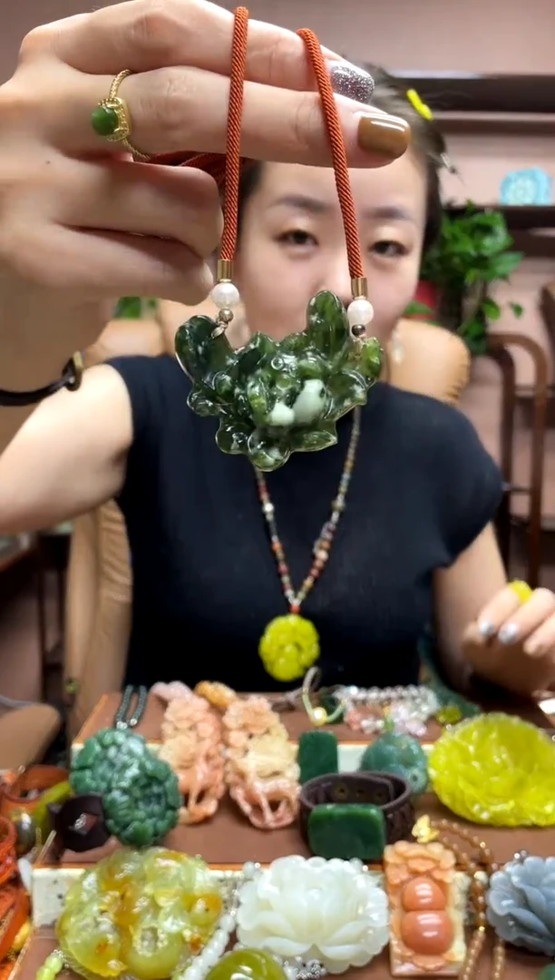 未镶嵌岫玉吊坠·2