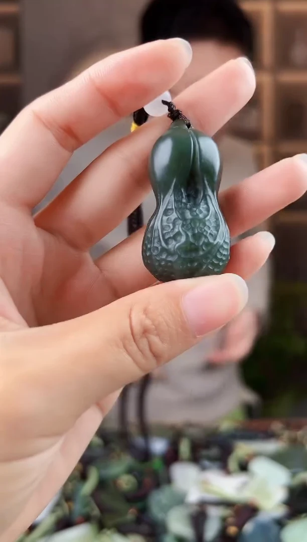 未镶嵌和田玉挂件拍一发一，多样性发货