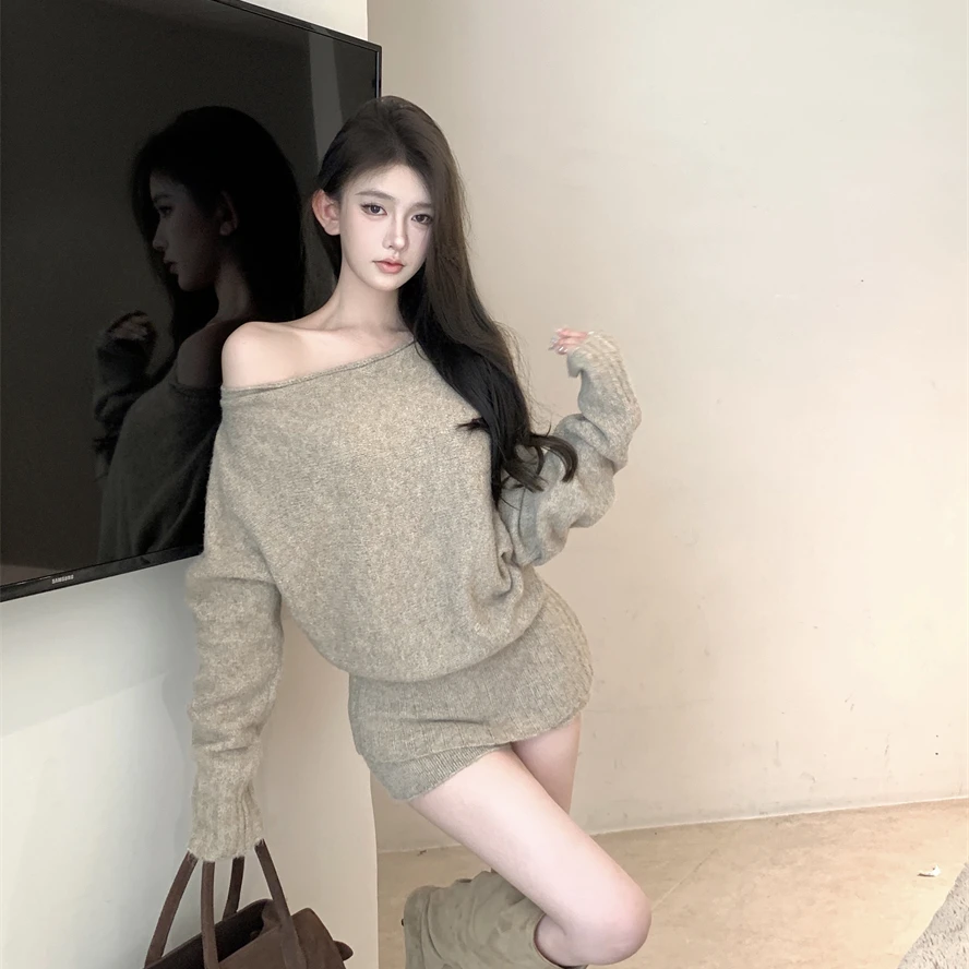 2024春秋辣妹纯欲风性感气质显瘦斜肩毛衣+纯色针织短裤套装女