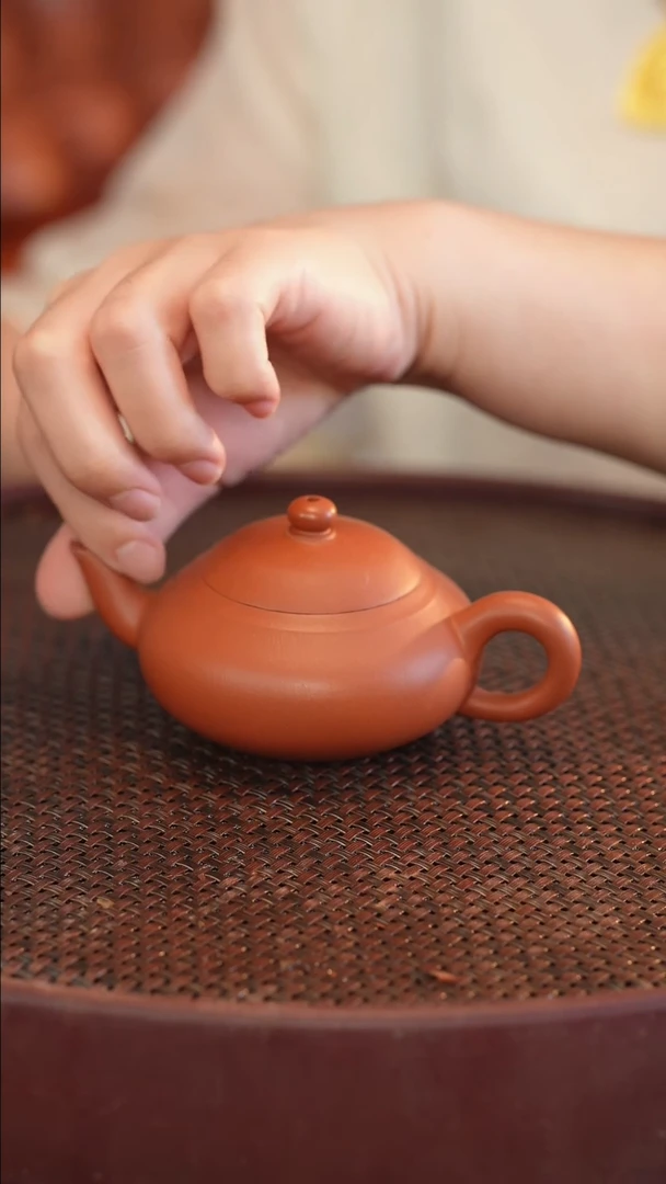 茶壶紫砂喀左紫砂原矿   精工全手梨型140cckuan
