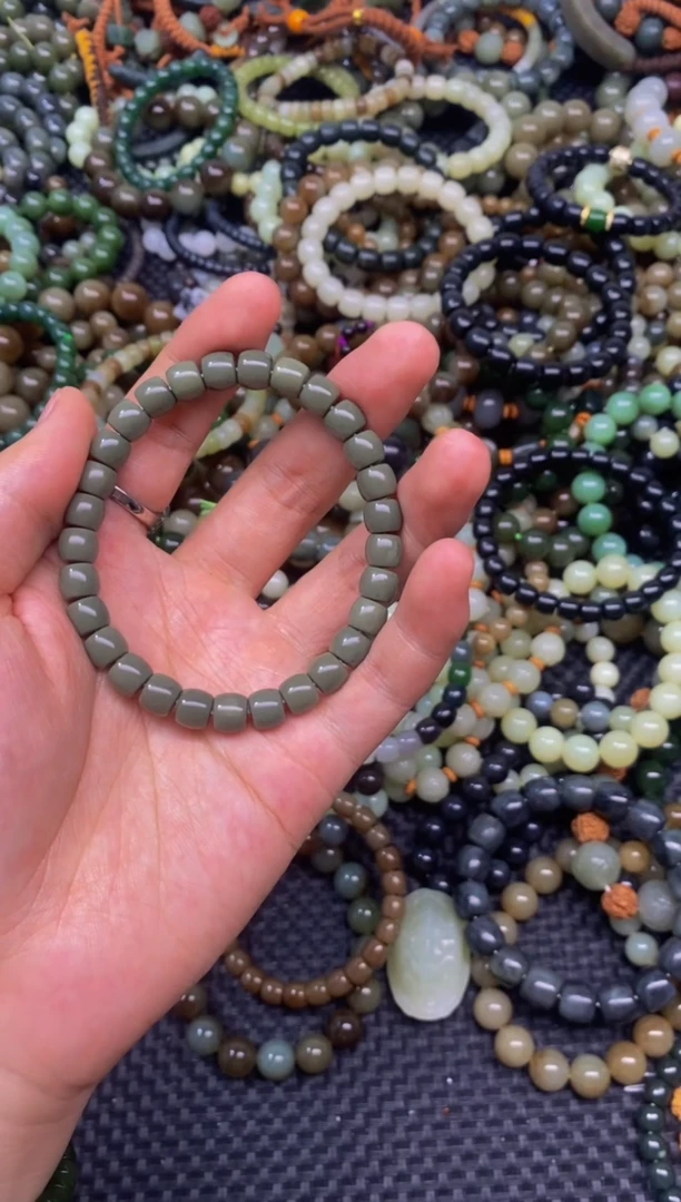 手链未镶嵌和田玉沙枣青卡8和田玉多样发货，