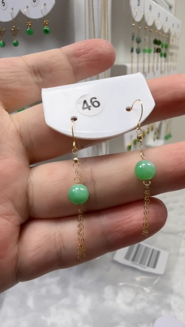 18K金镶嵌翡翠耳饰缅甸天然A货翡翠